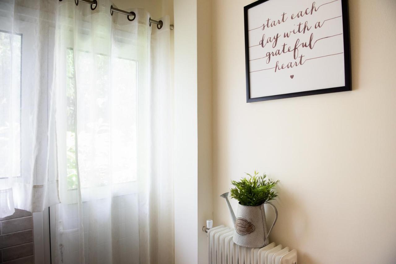 Blue Ark Athenian Nest Apartment Bagian luar foto